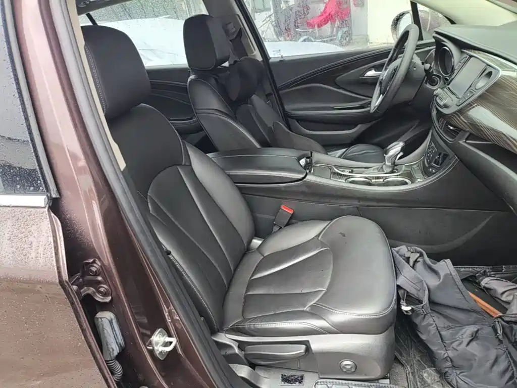 Buick Envision Plus — фото 25
