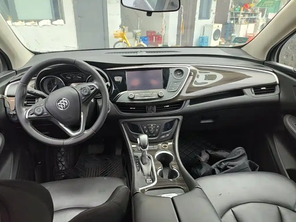 Buick Envision Plus — фото 10