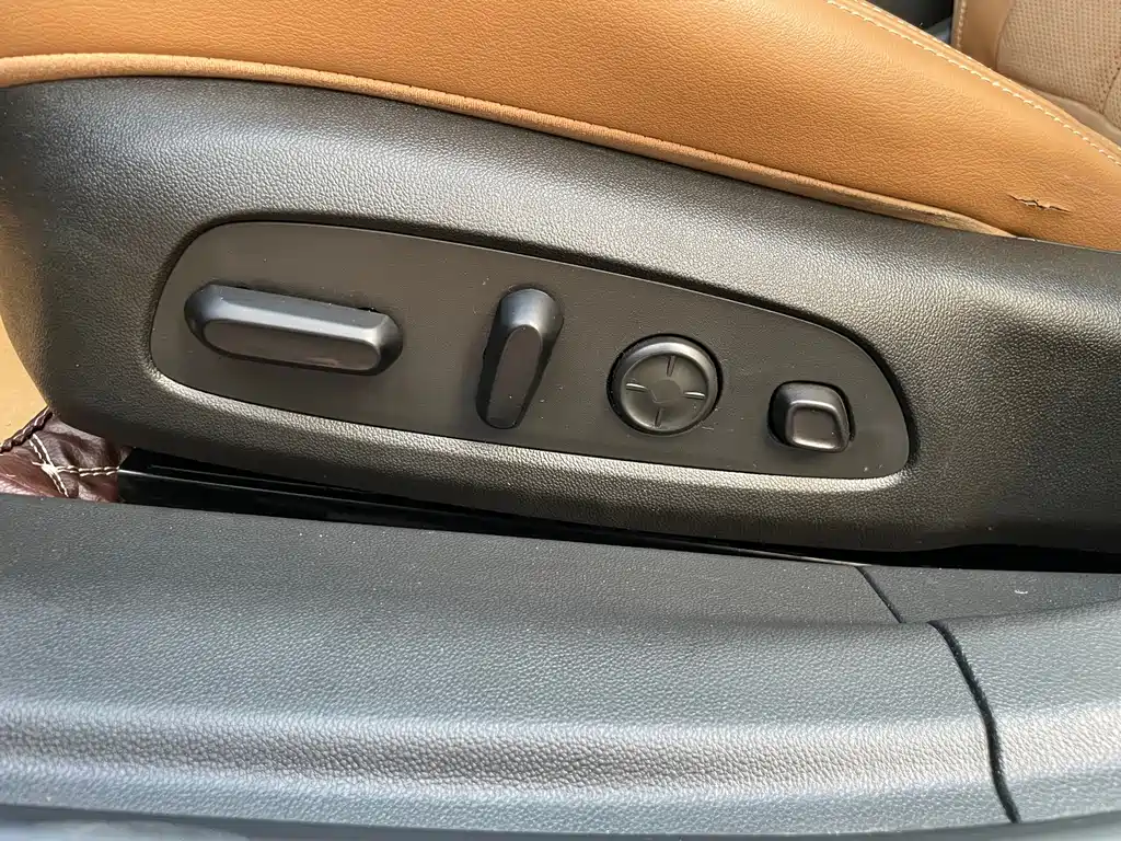 Buick LaCrosse — фото 22