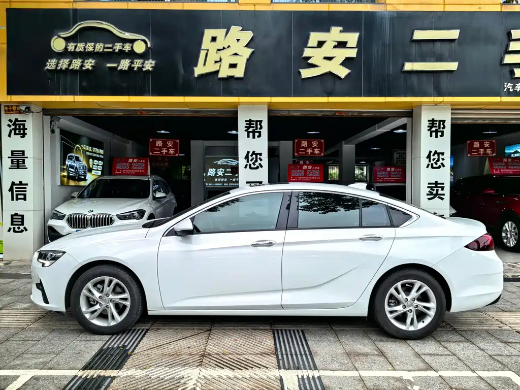 Buick Regal — фото 5