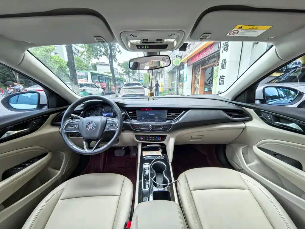 Buick Regal — фото 10