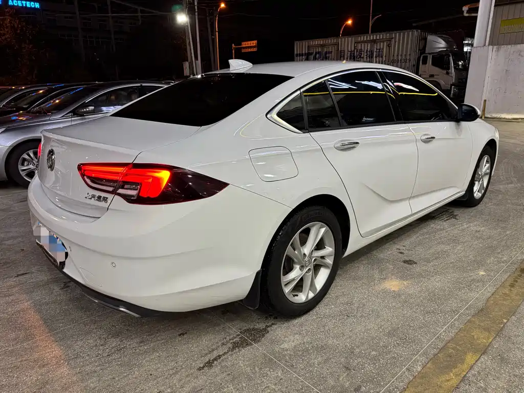 Buick Regal — фото 6