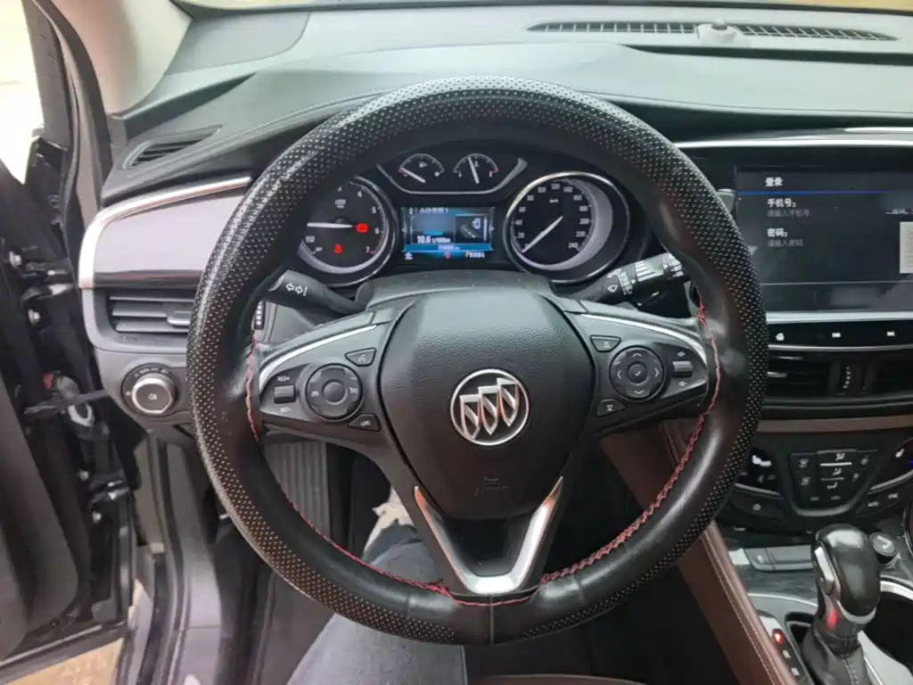 Buick Envision Plus — фото 11