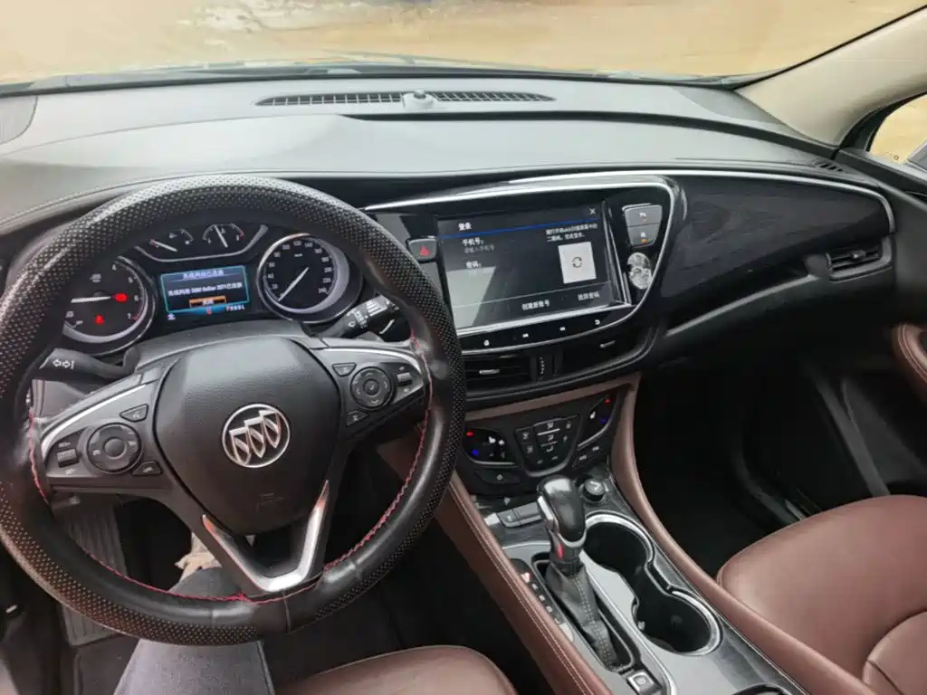 Buick Envision Plus — фото 10