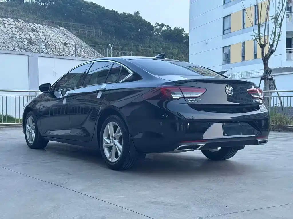 Buick Regal — фото 4