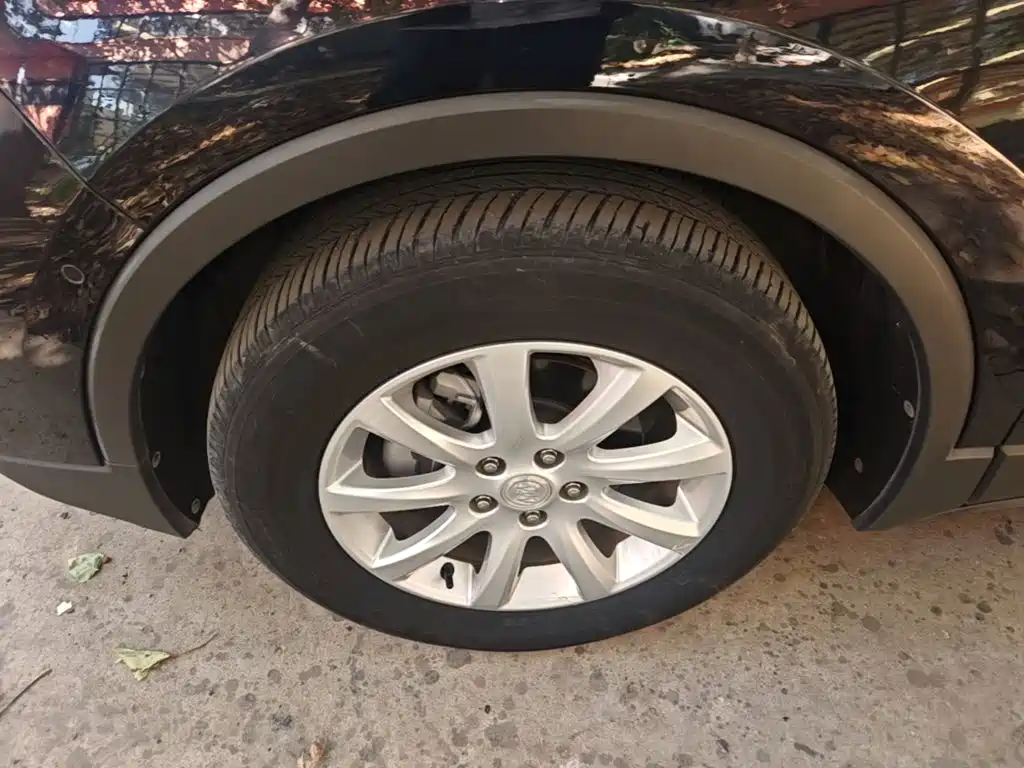 Buick Envision Plus — фото 23