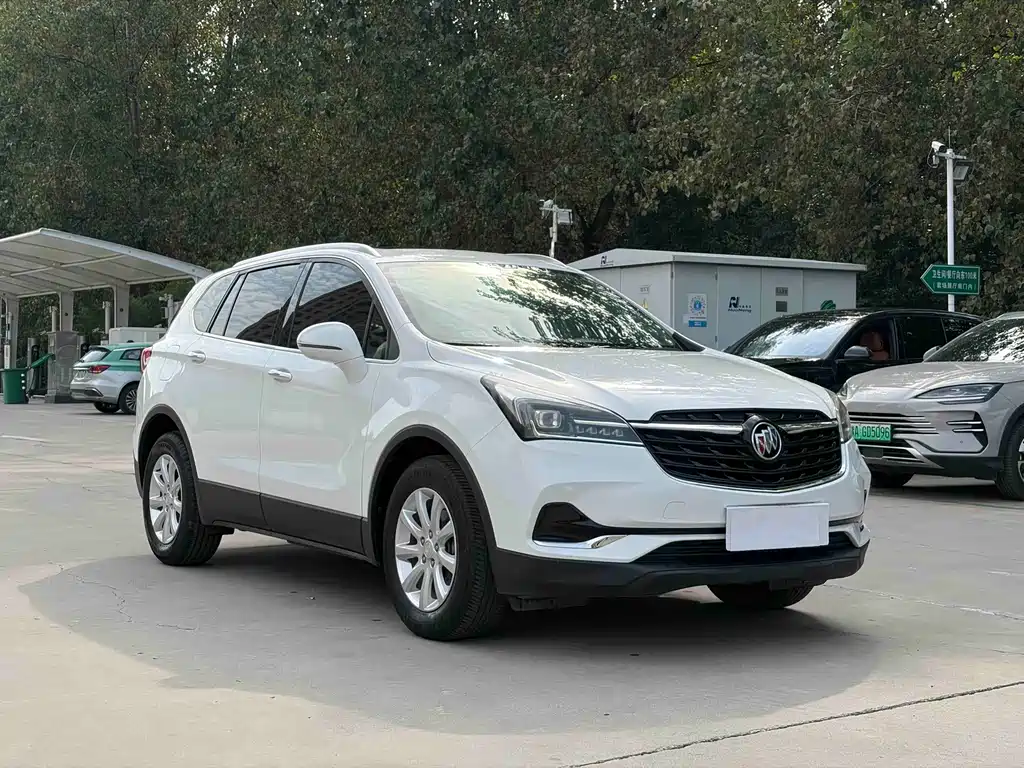 Buick Envision Plus — фото 3