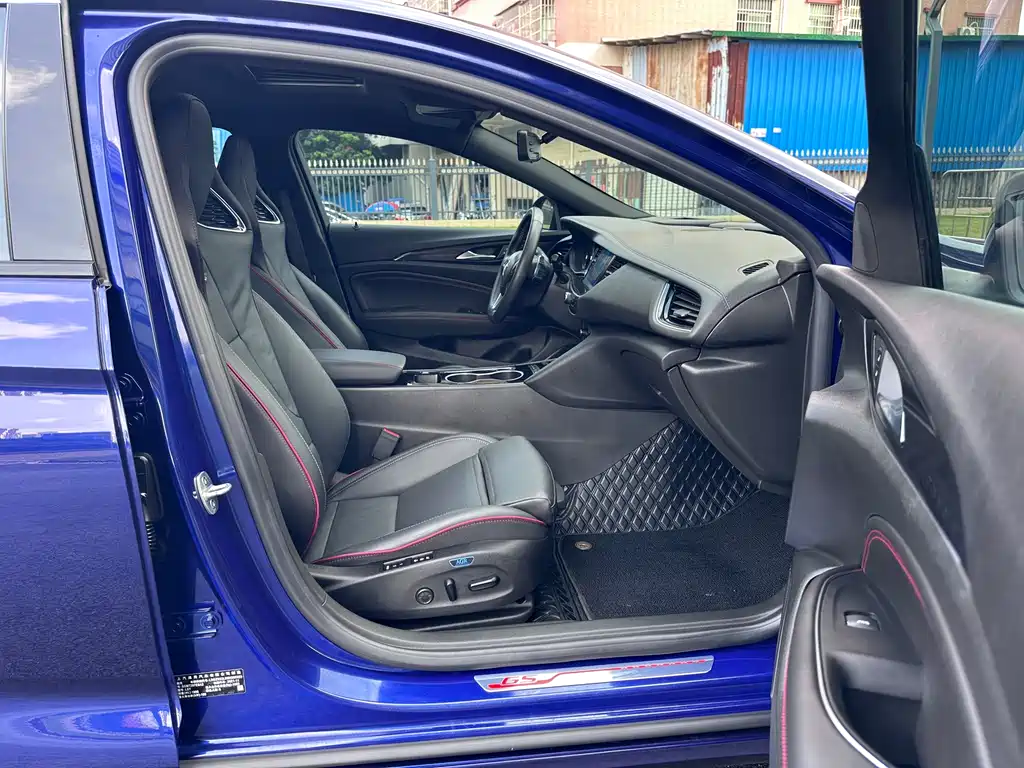 Buick Regal — фото 14