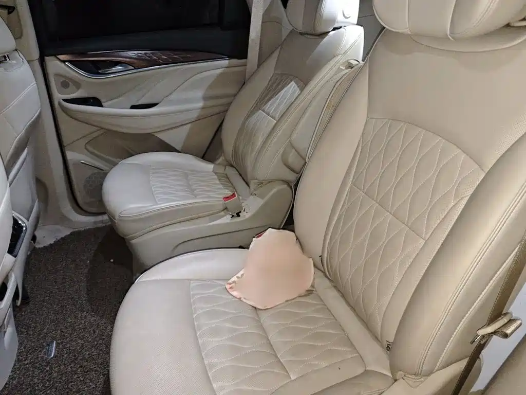 Buick Enclave — фото 15