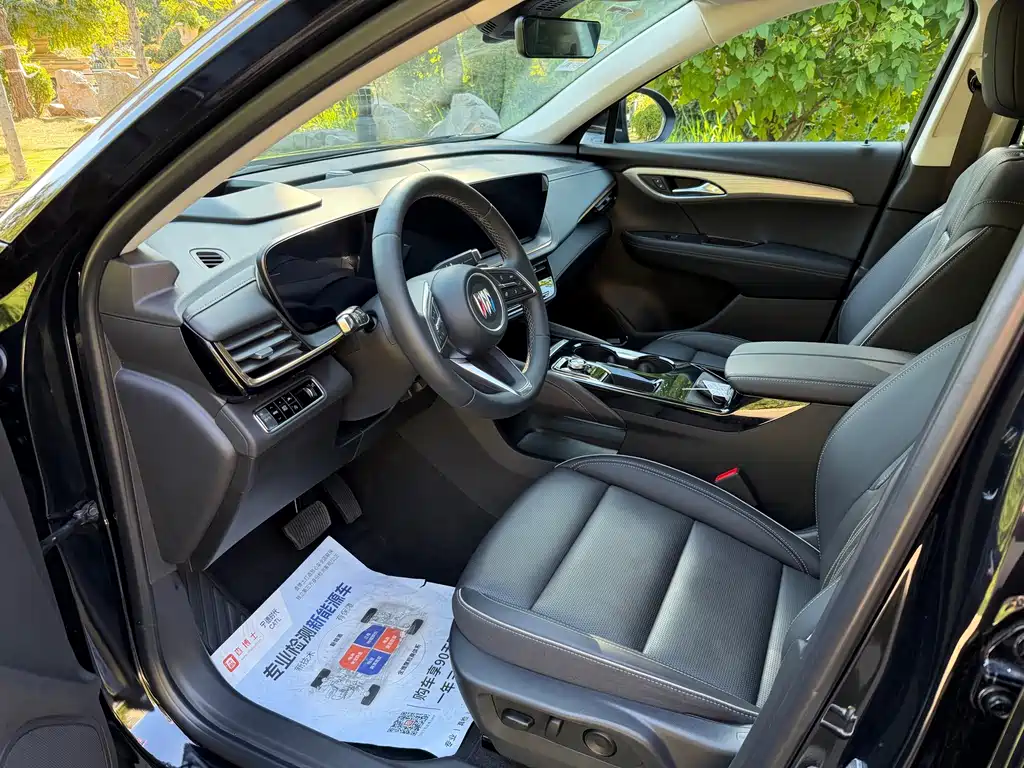 Buick Envision Plus — фото 4