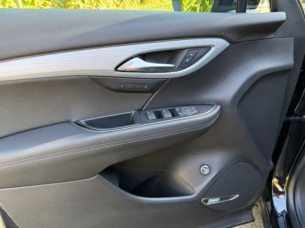 Buick Envision Plus — фото 5