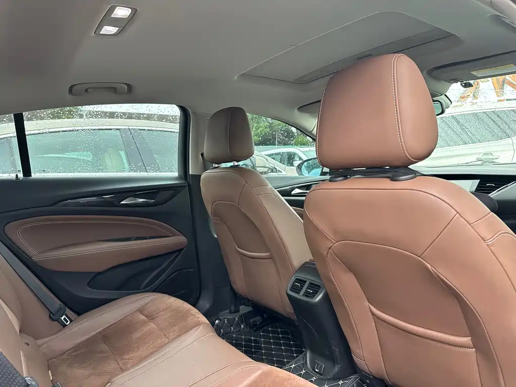 Buick Regal — фото 11