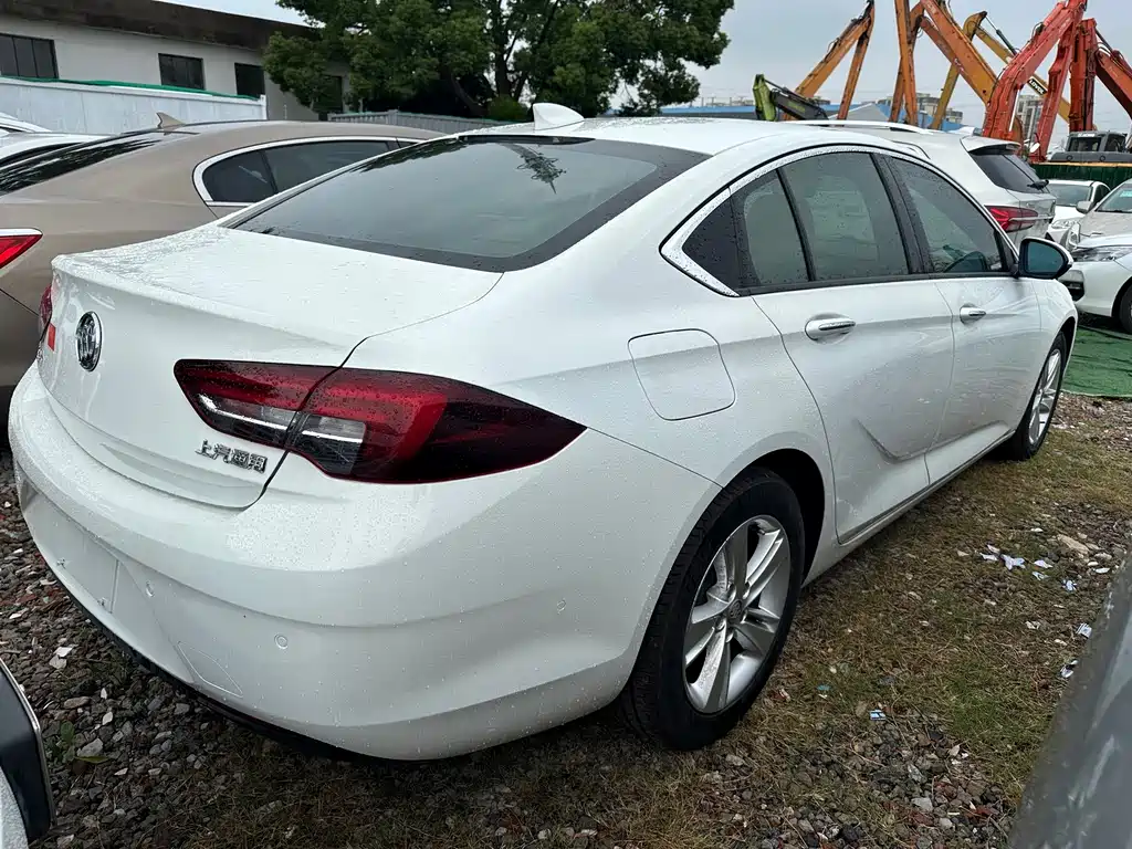 Buick Regal — фото 16