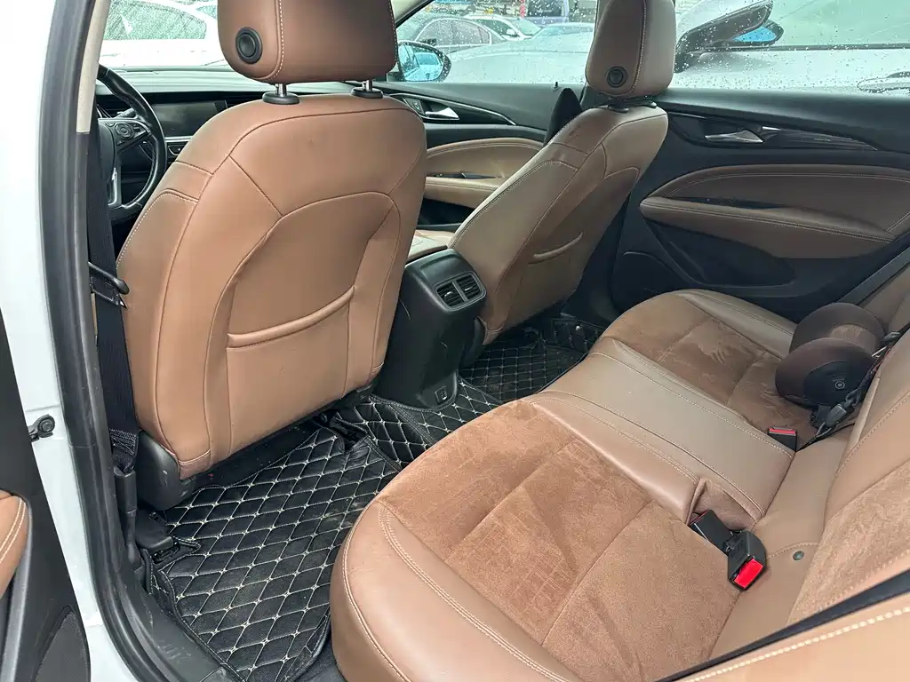 Buick Regal — фото 5