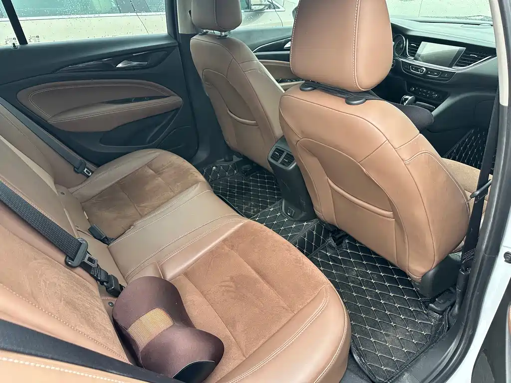 Buick Regal — фото 10