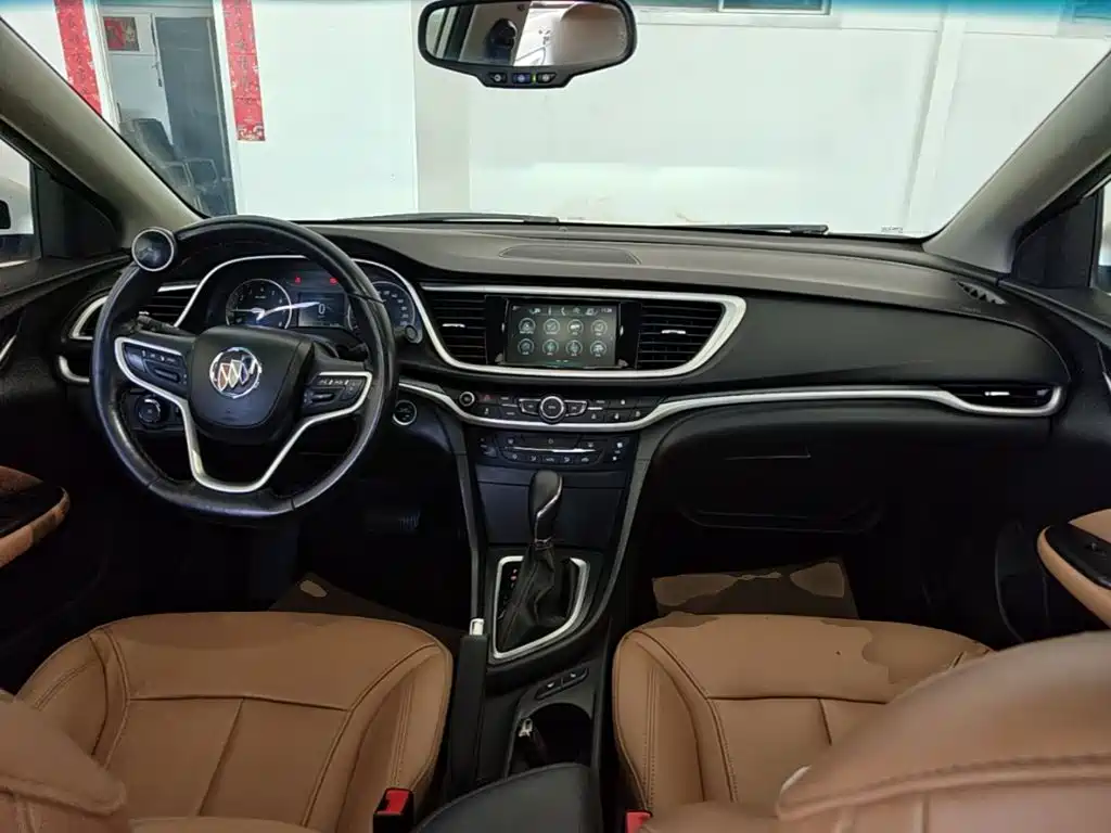 Buick Excelle — фото 10