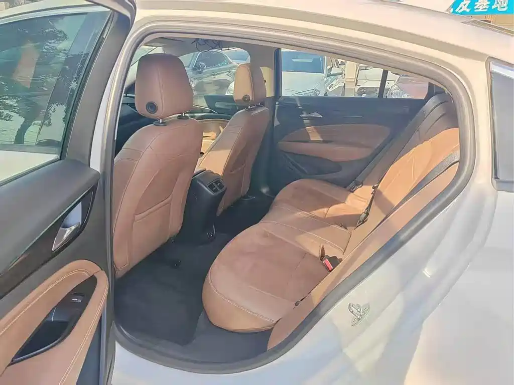Buick Regal — фото 11