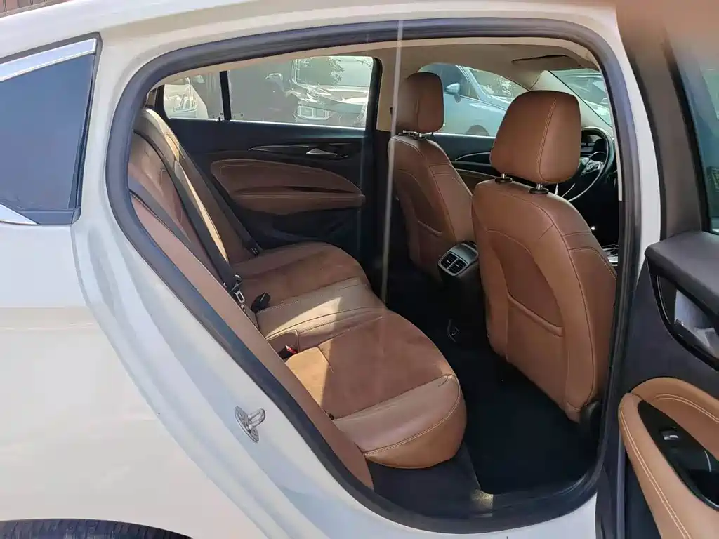 Buick Regal — фото 14