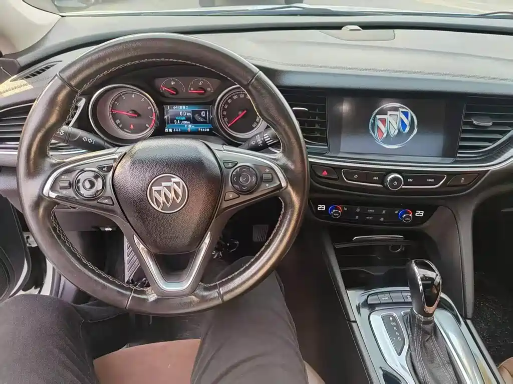 Buick Regal — фото 5