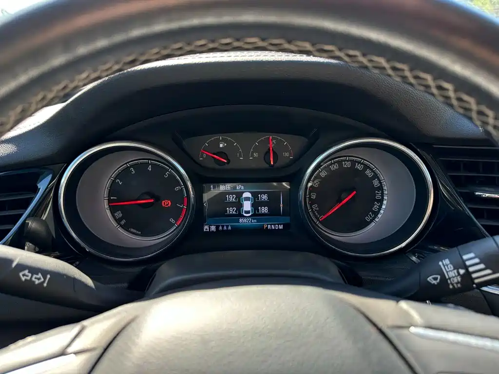 Buick Regal — фото 11