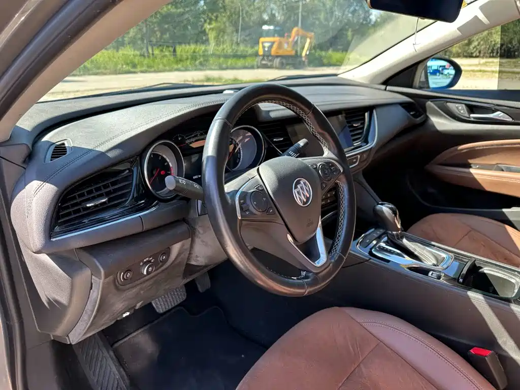 Buick Regal — фото 14