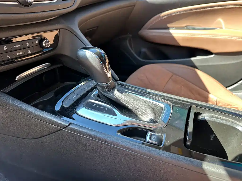 Buick Regal — фото 15