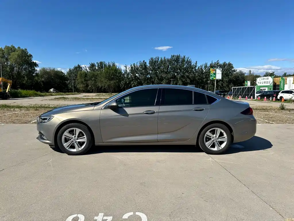Buick Regal — фото 7