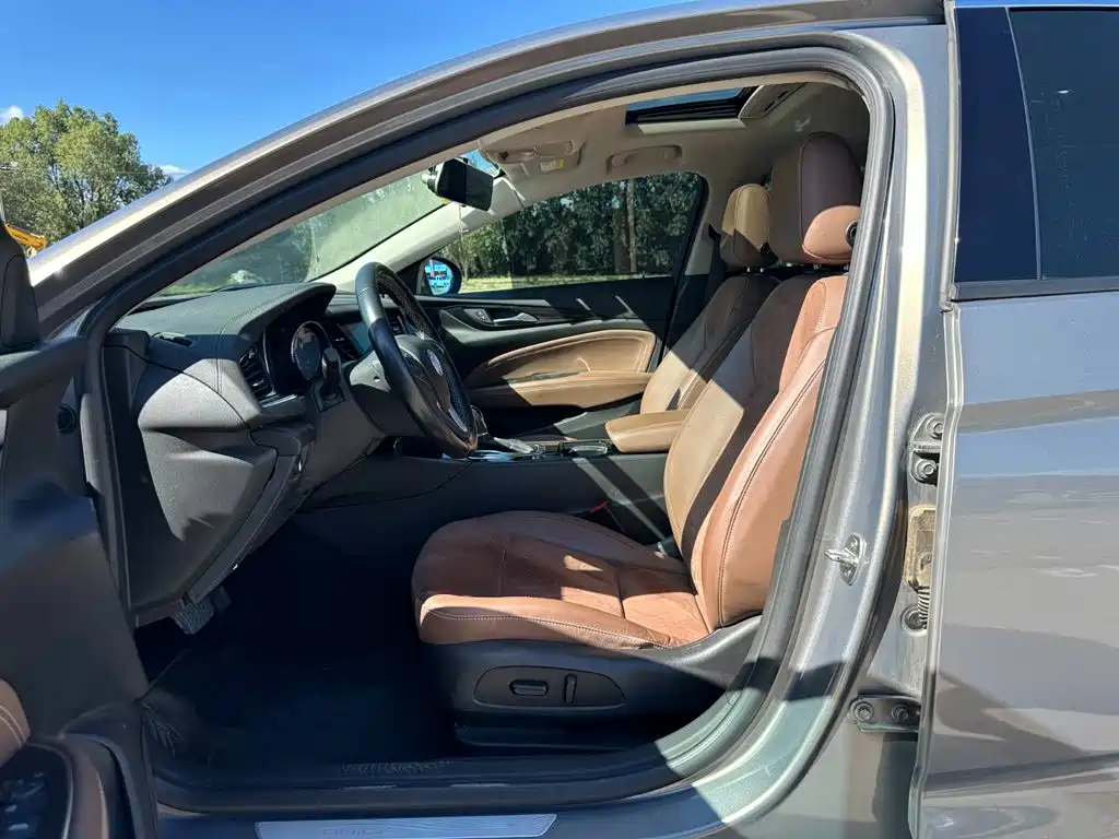 Buick Regal — фото 8