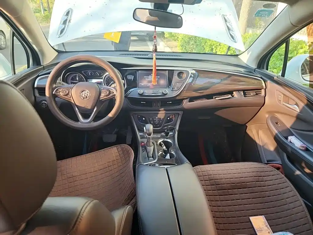 Buick Envision Plus — фото 5