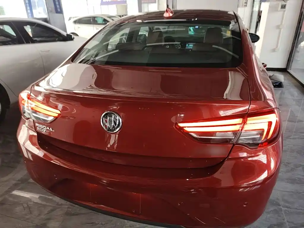 Buick Regal — фото 6