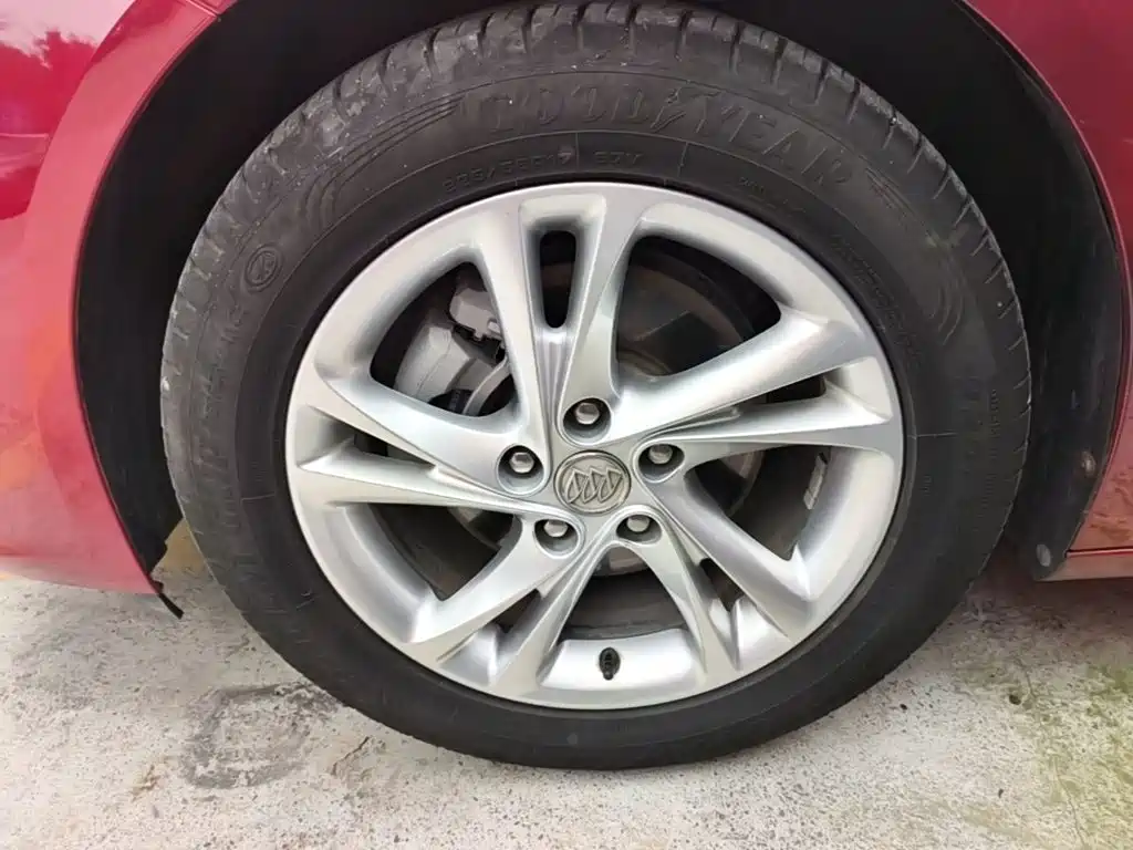Buick Regal — фото 23