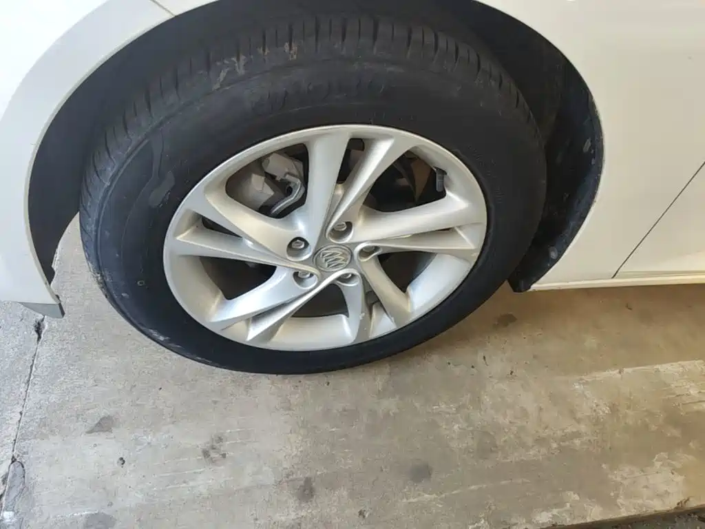 Buick Regal — фото 23