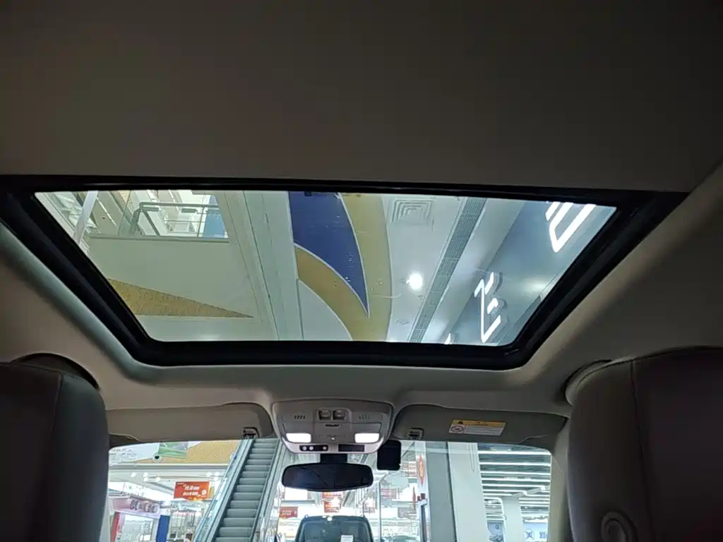 Buick Envision Plus — фото 18