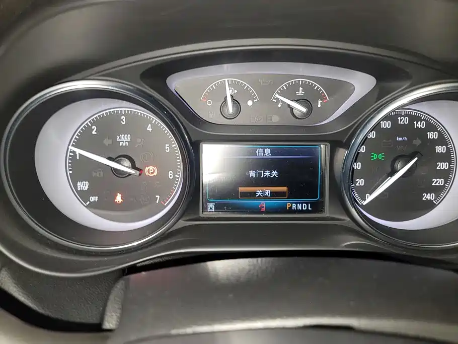 Buick Envision Plus — фото 14