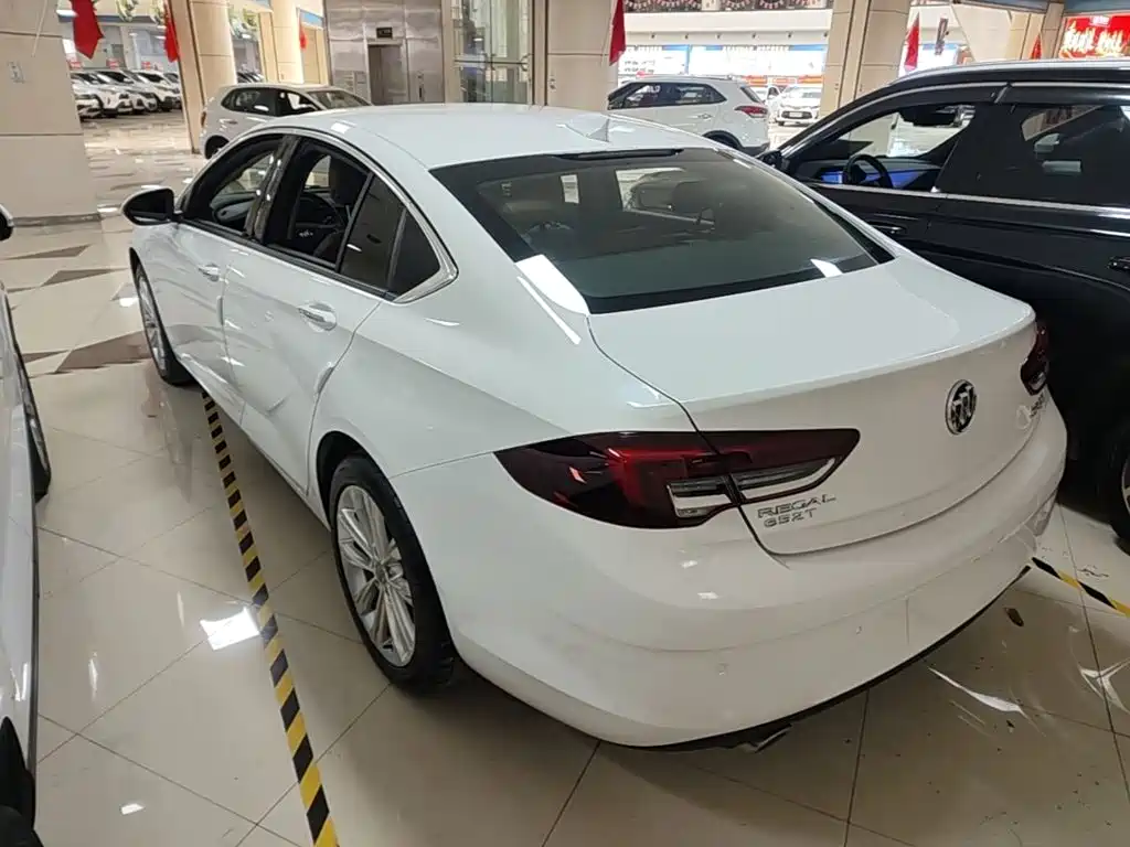 Buick Regal — фото 5