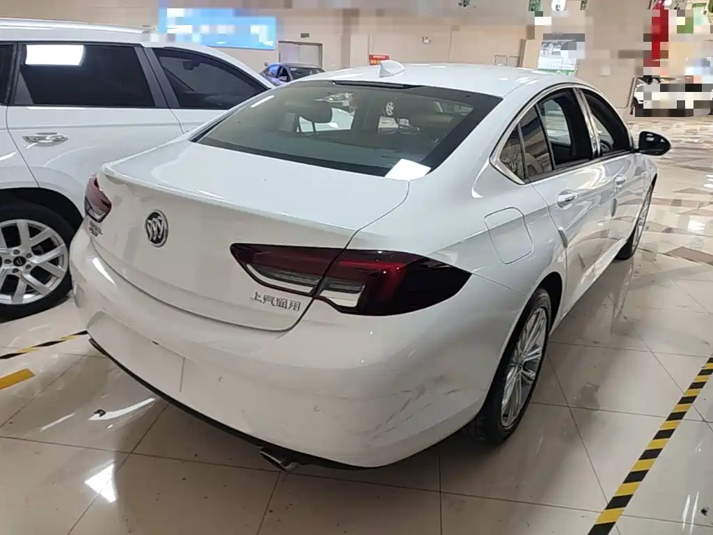 Buick Regal — фото 7