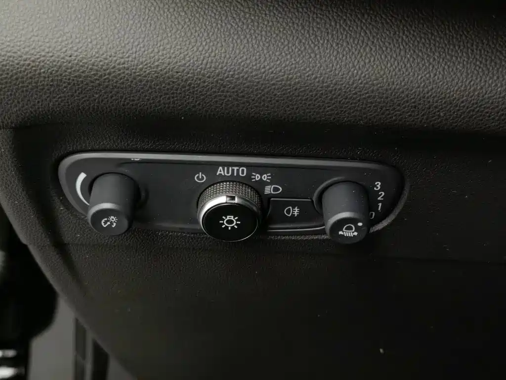 Buick Envision S — фото 21