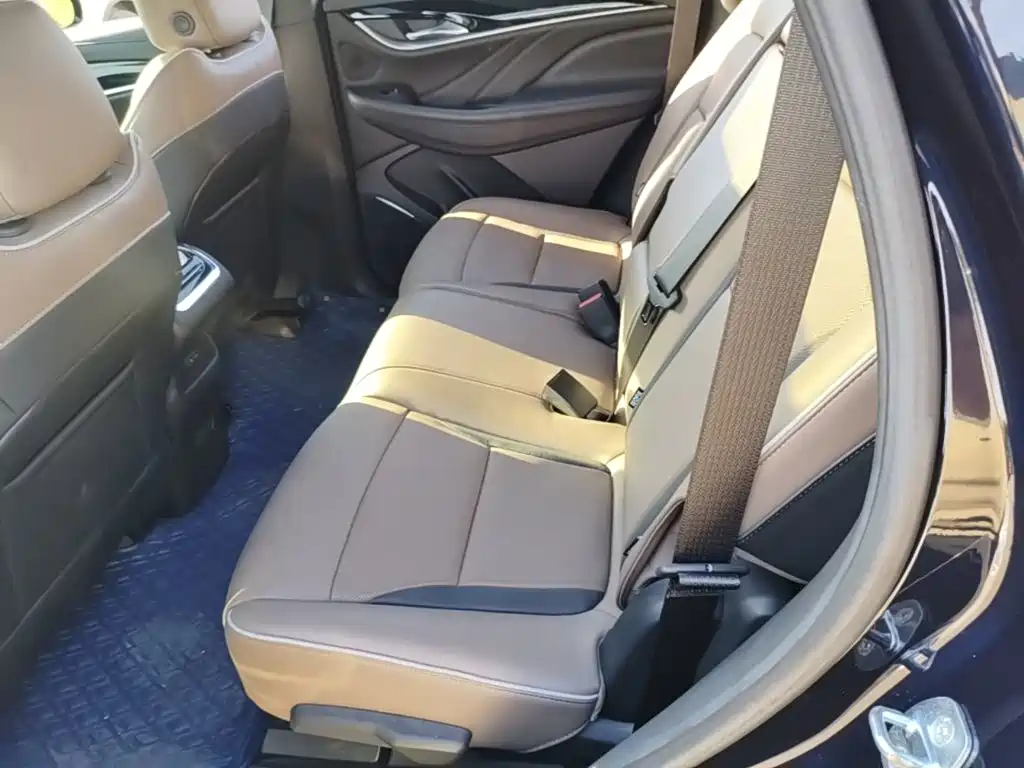 Buick Enclave — фото 17