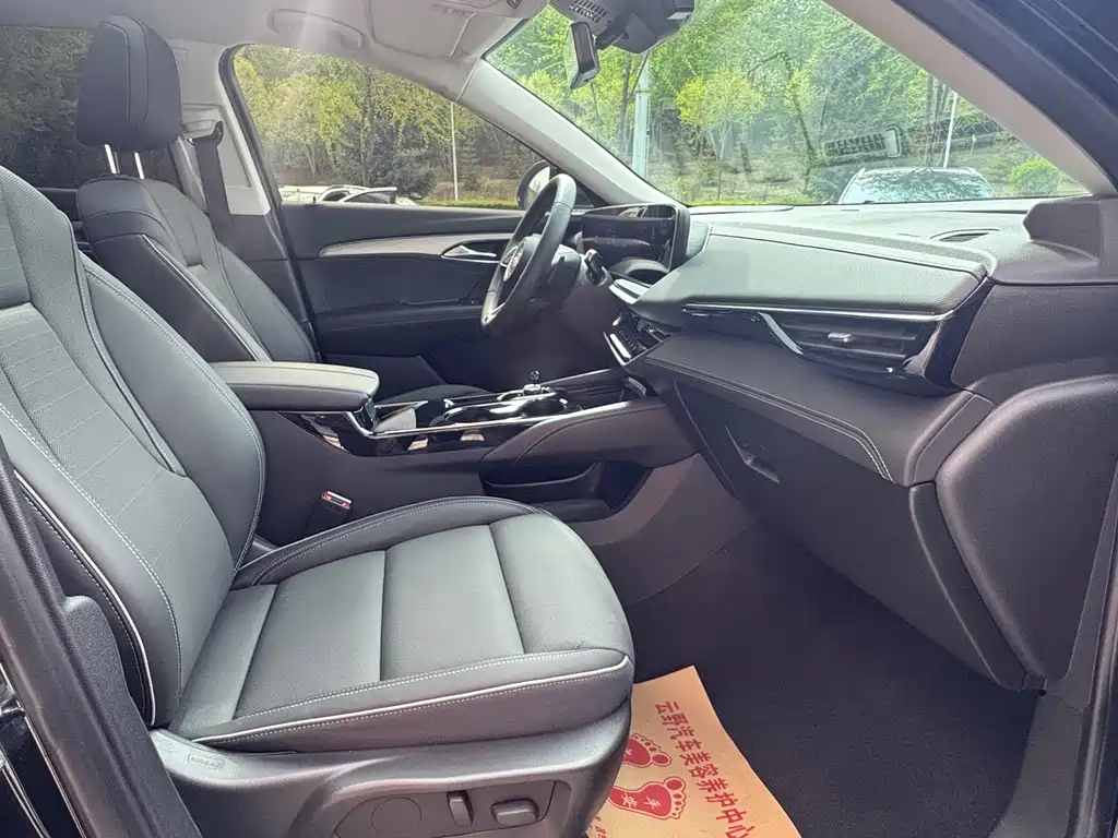 Buick Envision Plus — фото 21
