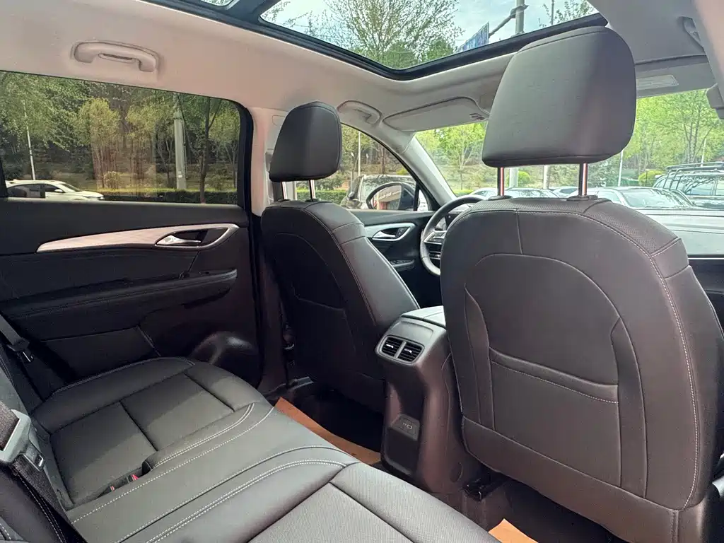 Buick Envision Plus — фото 22