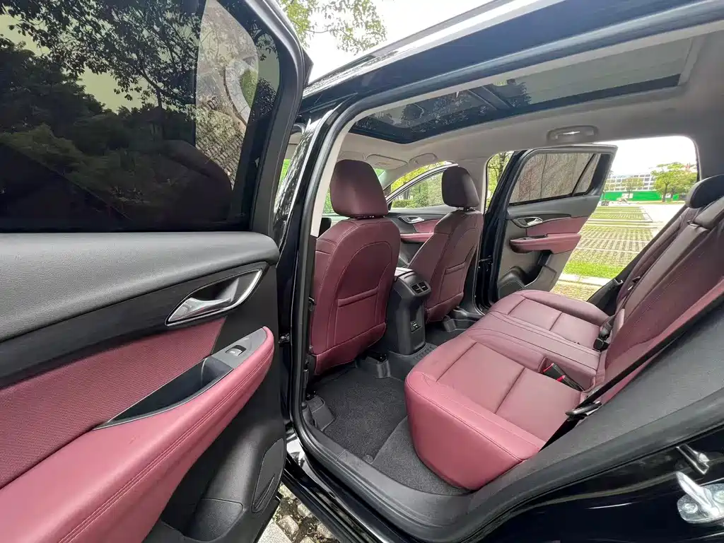 Buick Envision Plus — фото 14