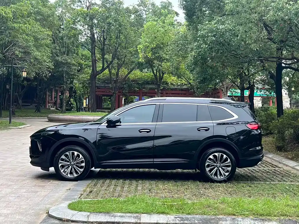 Buick Envision Plus — фото 7