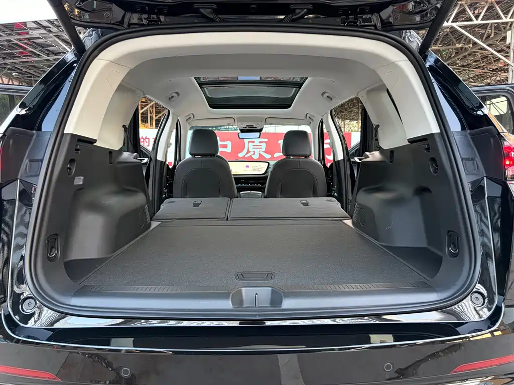 Buick Envision Plus — фото 15