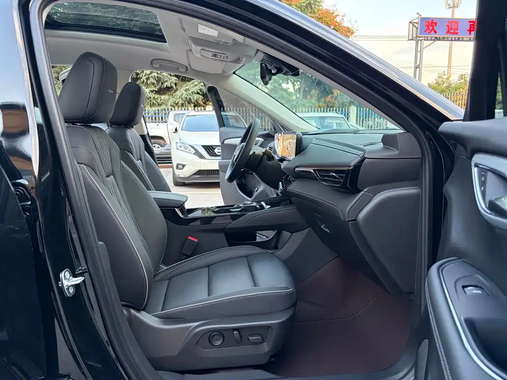 Buick Envision Plus — фото 6