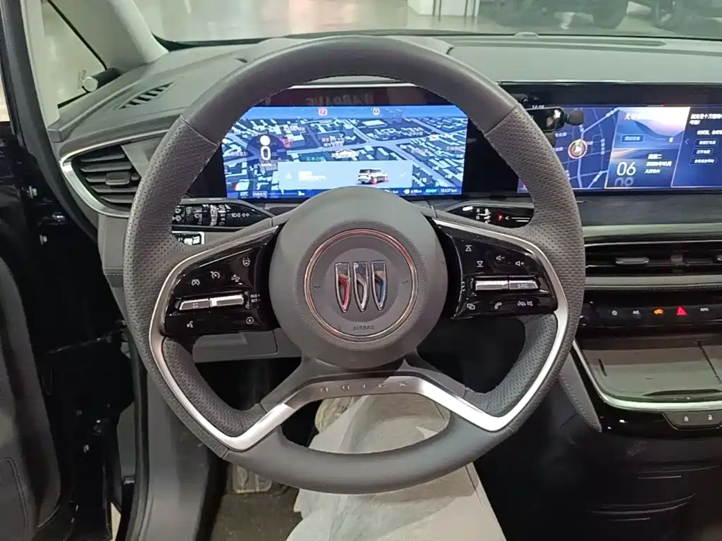 Buick GL8 Hybrid — фото 11