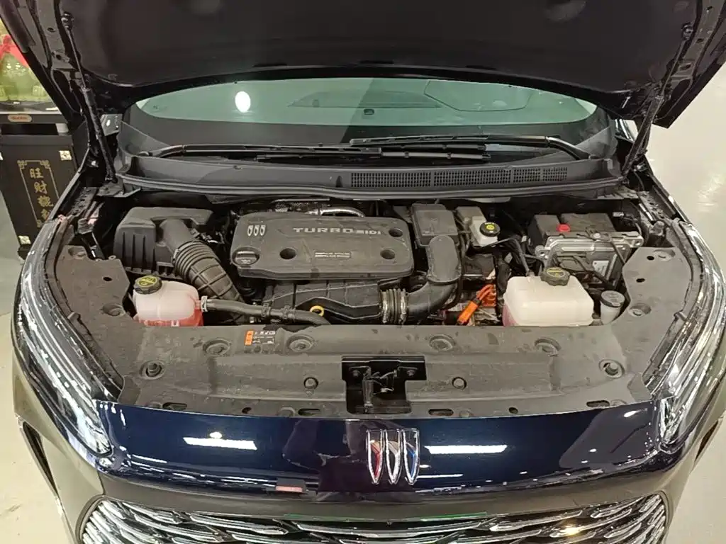 Buick GL8 Hybrid — фото 20
