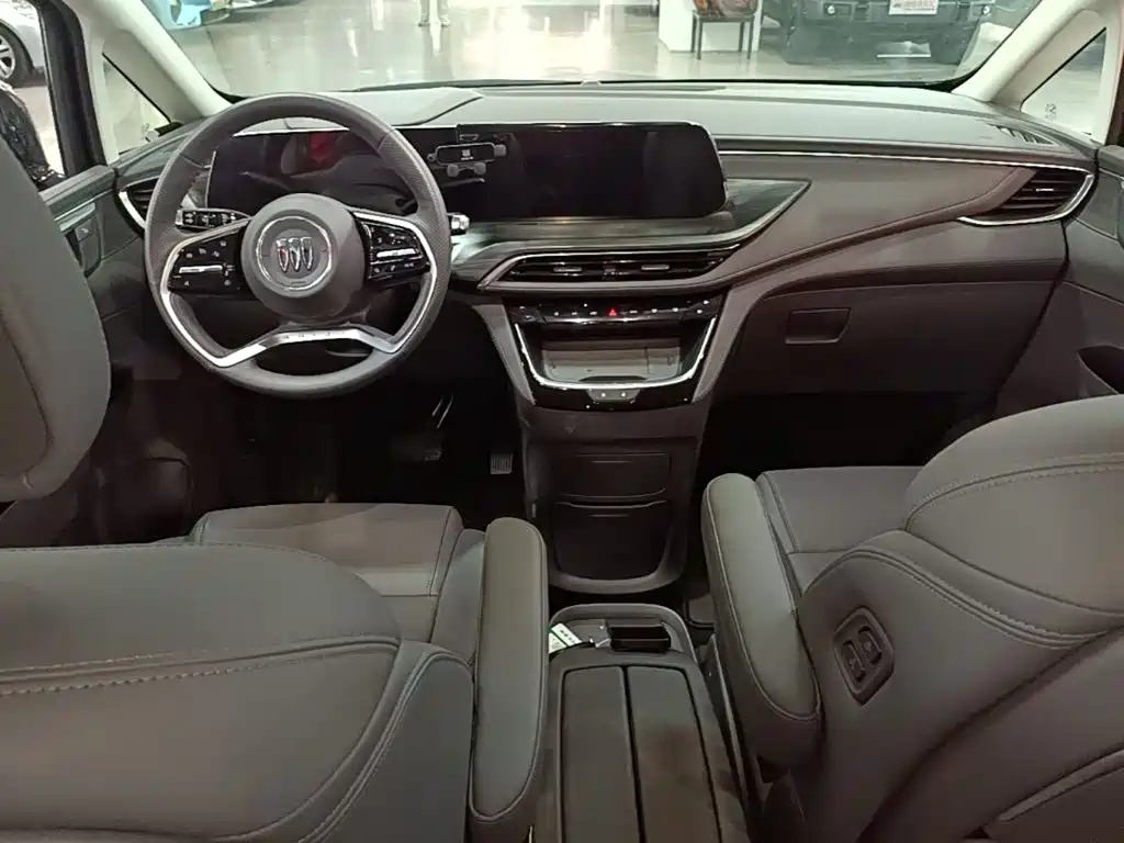 Buick GL8 Hybrid — фото 10