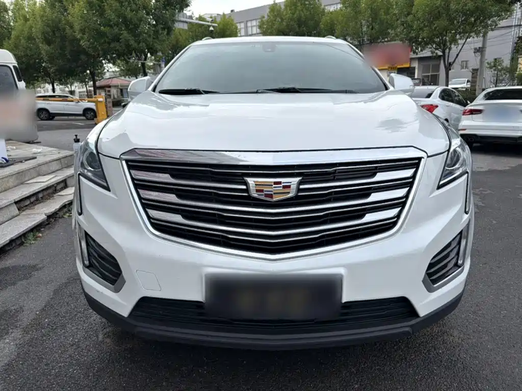 Cadillac XT5 — фото 24