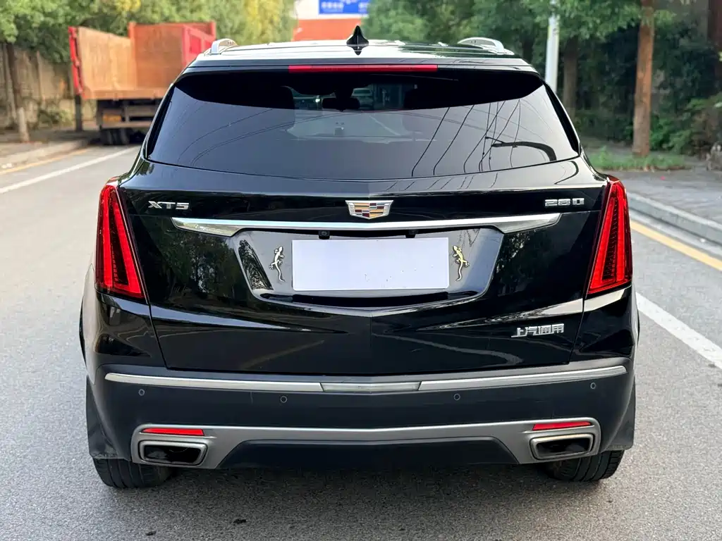 Cadillac XT5 — фото 5