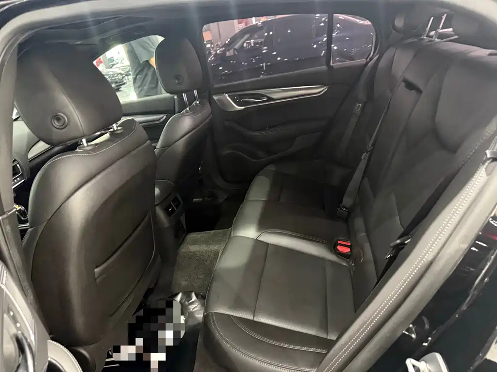 Cadillac CT5 — фото 7